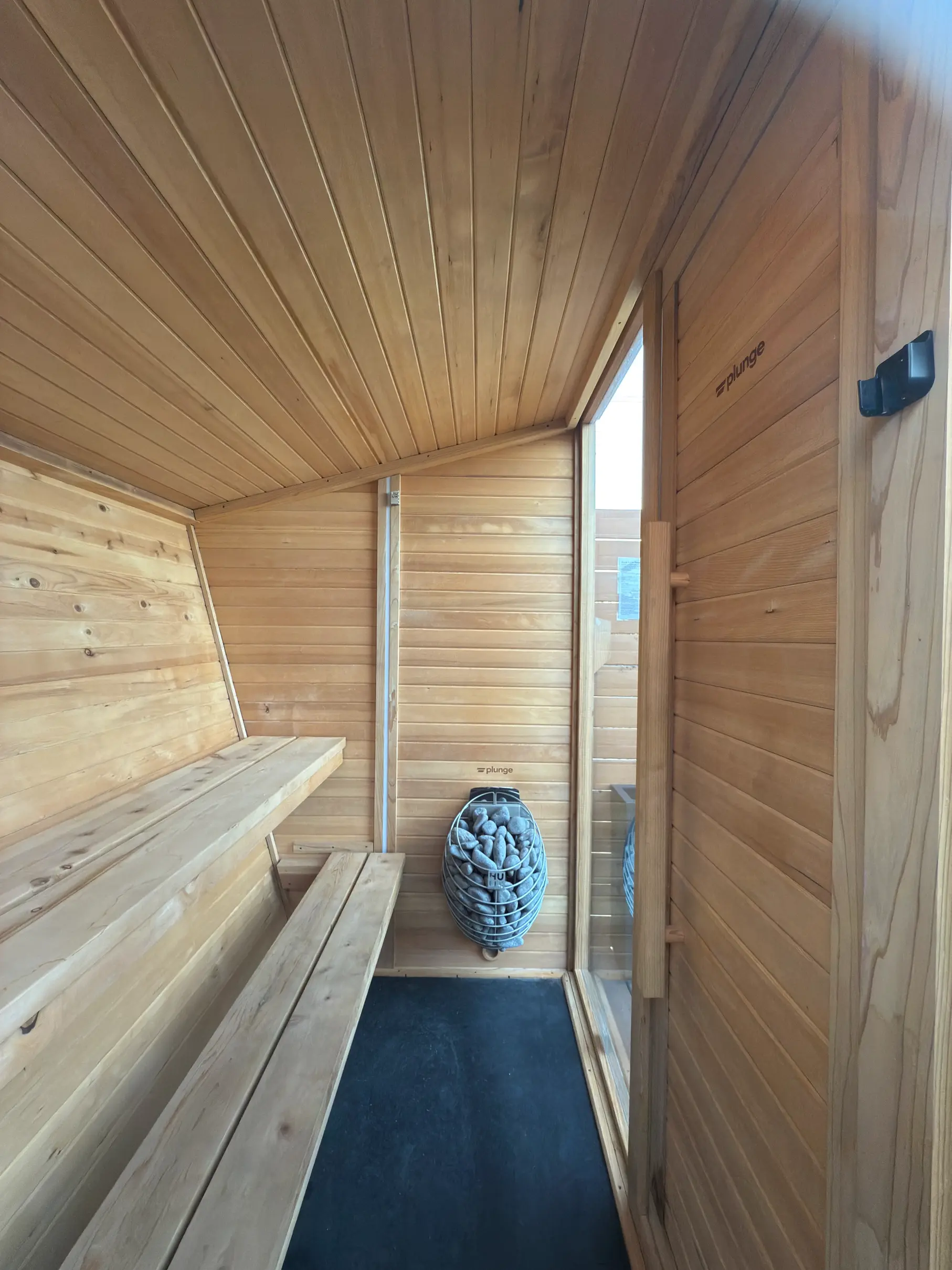 Sauna and cold plunge